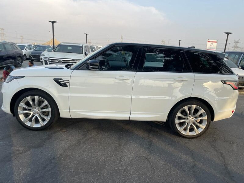 2018 Land Rover Range Rover Sport 3.0 Litres Turbo Diesel Engine White Black SUV