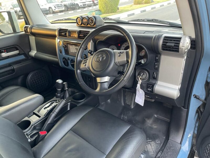 2016 Toyota FJ Cruiser 4.0 Litres V6 Petrol Engine Blue Black SUV Automatic