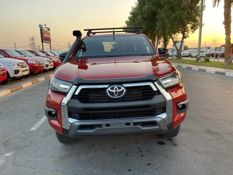 2018 Toyota Hilux Rugged X 4-cylinder 2.8L Diesel Turbo Intercooled Orange Black Pickup