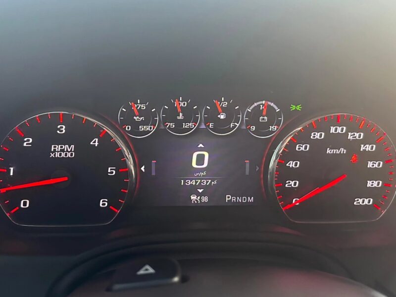 2016 GMC Yukon Denali 6.2L EcoTec3 V8 Petrol Engine Black Beige Luxury SUV