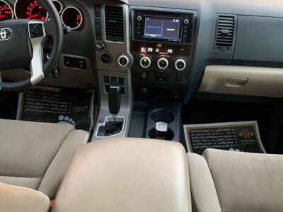 2015 Toyota Land Cruiser GXR 4.0 Litres V6 Petrol Engine White Beige SUV Automatic