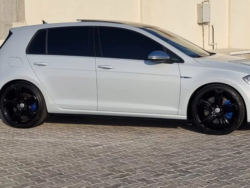 2018 Volkswagen Golf R 2.0 Liters Inline-4 Cylinders Petrol Engine White Black Hatchback