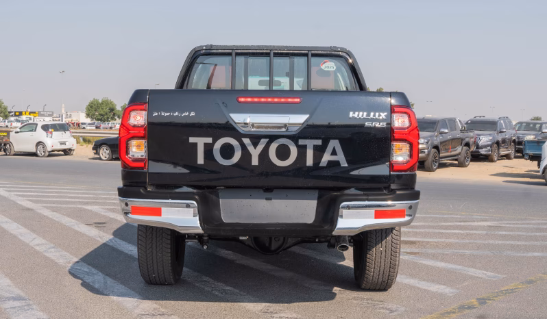 2025 Toyota Hilux TRD SR5 4.0L V6, DOHC, 24-Valve, Dual VVT-i Black Red Pickup Truck