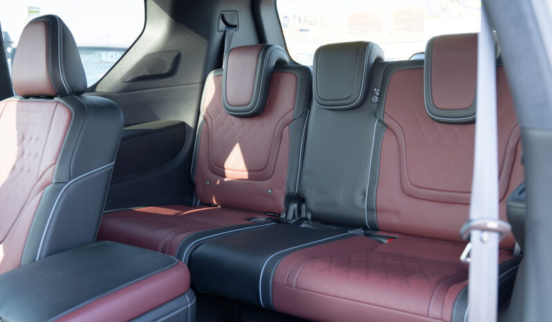 2025 Infiniti QX80 Autograph 3.5-liter V6 Twin-Turbocharged Engine Silver Red SUV