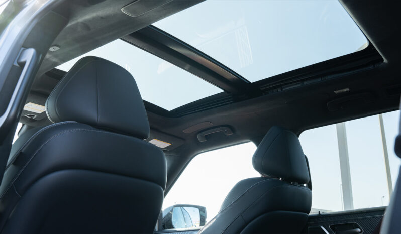 2025 Infiniti QX80 Autograph 3.5-liter V6 Twin-Turbocharged Engine Silver Red SUV