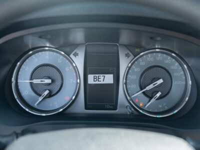 2025 Toyota Hilux SC MT 2.7L 4-cylinder DOHC, Dual VVT-i White Red Pickup Truck