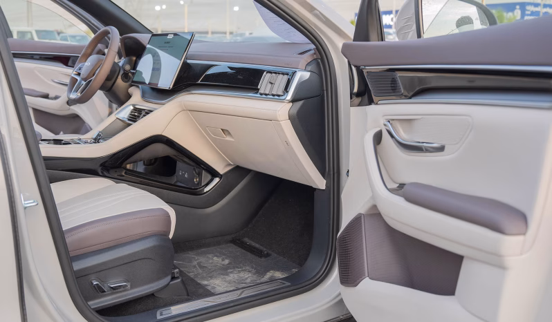 2025 BYD Song Plus Fully Electric Vehicle Grey Beige Sedan Automatic PMSM