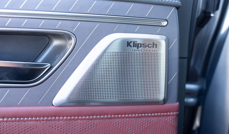 2025 Infiniti QX80 Autograph 3.5-liter V6 Twin-Turbocharged Engine Silver Red SUV