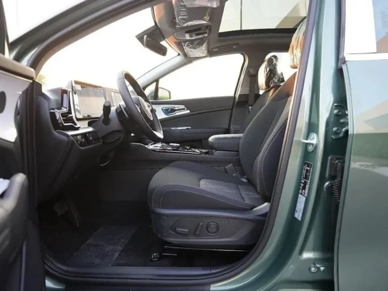 2024 Kia Sportage AT 1.6-liter 4-cylinder Petrol Engine Green Black SUV Automatic FWD