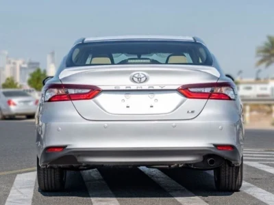 2024 Toyota Camry LE 2.5-liter 4-cylinder Petrol Engine Silver Beige Sedan Automatic GCC