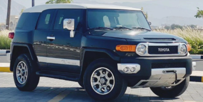 2012 Toyota FJ Cruiser 4.0 Litres V6 Petrol Engine Black SUV Automatic 4WD Full option