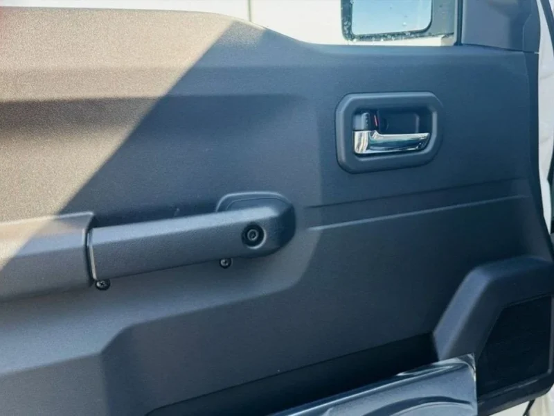 2025 Suzuki Jimny GLX MT 1.5-liter 4 Cylinders Inline Petrol Engine White Black SUV