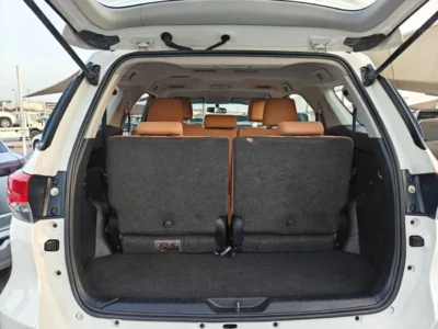 2021 Toyota Fortuner EXR 2.7-liter 4-cylinder Petrol Engine White Tan SUV GCC Specs