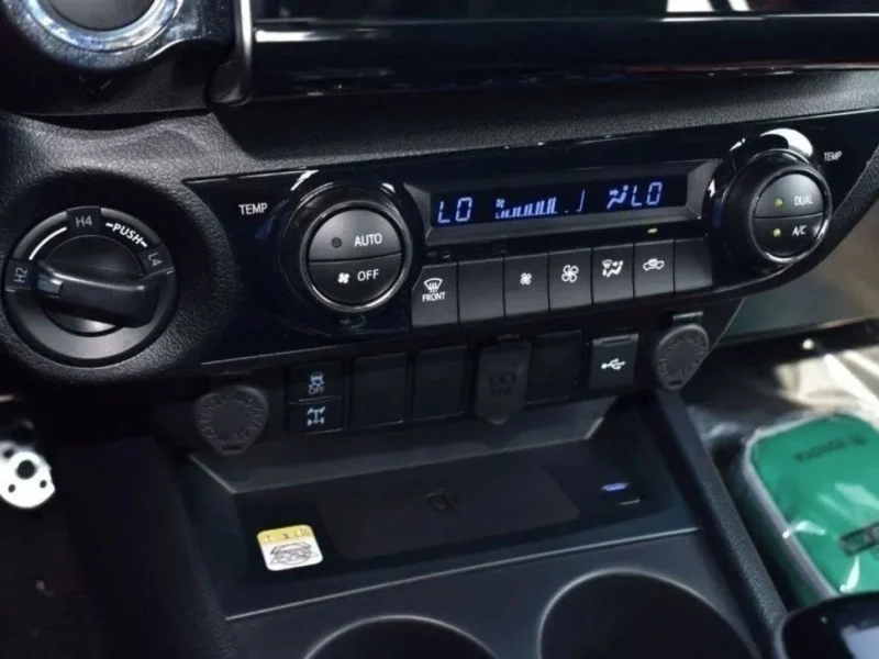 2025 Toyota Hilux GR Sport 2.8L 4 Cylinder Turbo Diesel Engine White Black Double Cab Pickup