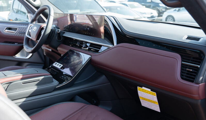 2025 Infiniti QX80 Autograph 3.5-liter V6 Twin-Turbocharged Engine Silver Red SUV