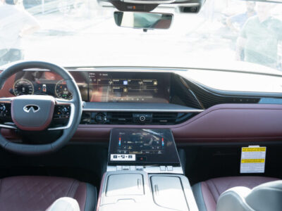 2025 Infiniti QX80 Autograph 3.5-liter V6 Twin-Turbocharged Engine Silver Red SUV