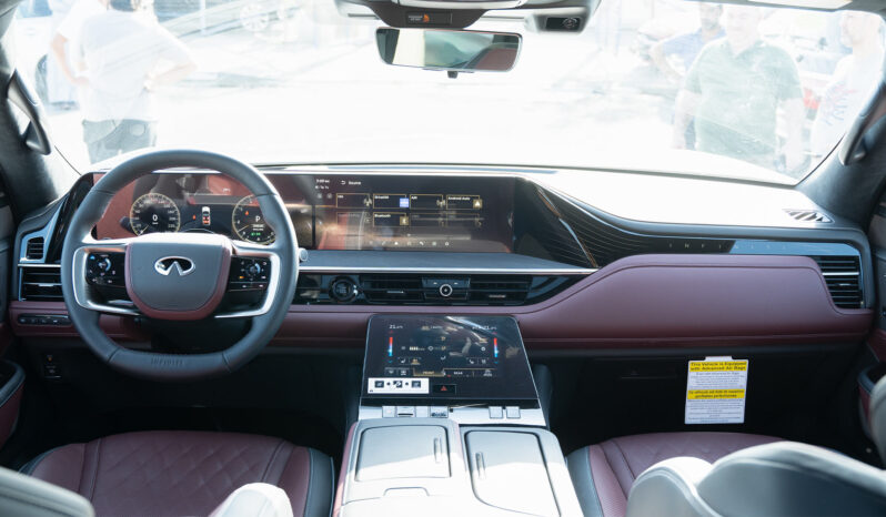 2025 Infiniti QX80 Autograph 3.5-liter V6 Twin-Turbocharged Engine Silver Red SUV