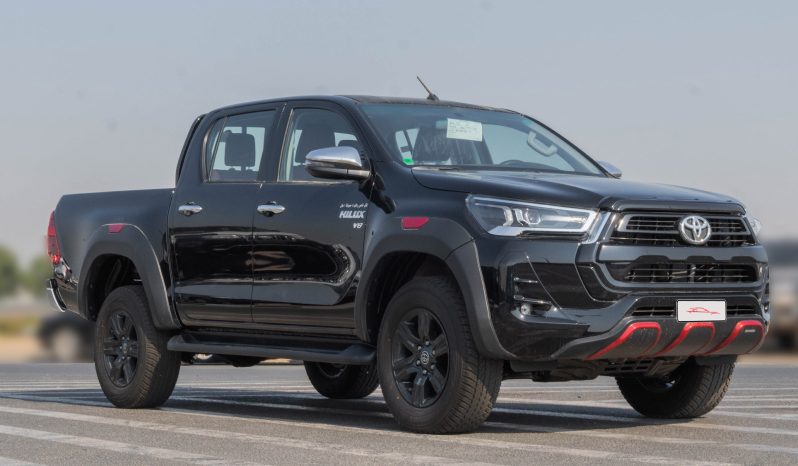 2025 Toyota Hilux TRD SR5 4.0L V6, DOHC, 24-Valve, Dual VVT-i Black Red Pickup Truck