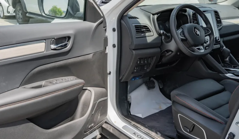 2025 Renault Koleos LE 2.5-liter 4-cylinder Petrol Engine White Black SUV Automatic