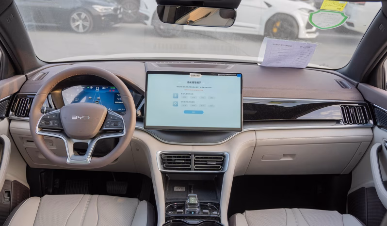 2025 BYD Song Plus Fully Electric Vehicle Grey Beige Sedan Automatic PMSM