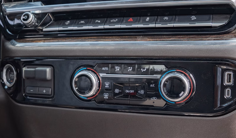 2025 GMC Sierra SLE Single Cab 5.3-liter V8 Petrol Engine Black Grey Pickup Truck 4WD