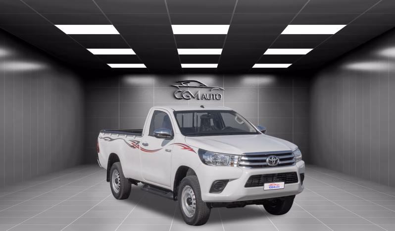 2025 Toyota Hilux SC MT 2.7L 4-cylinder DOHC, Dual VVT-i White Red Pickup Truck