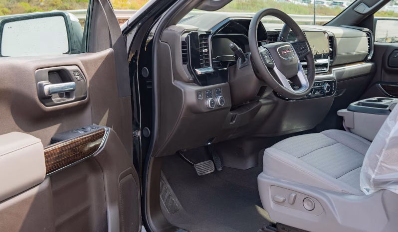 2025 GMC Sierra SLE Single Cab 5.3-liter V8 Petrol Engine Black Grey Pickup Truck 4WD