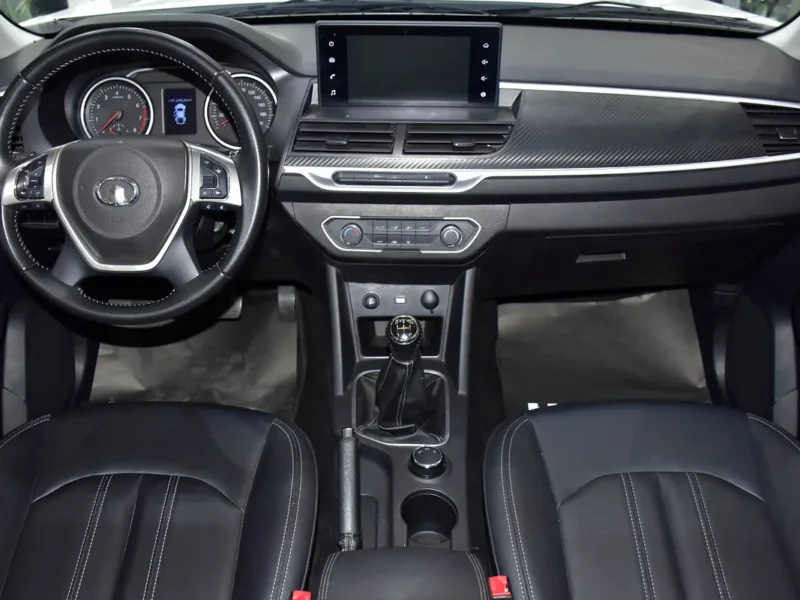 2023 GWM Wingle 7 Double Cabin Petrol 4X4 4 Cylinder Petrol Engine White Black Pick Up