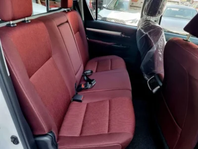 2025 TOYOTA HILUX TRD SR5 4.0L PETROL 6 Cylinder Petrol Engine White Red PickUP