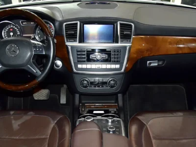 2013 Mercedes-Benz GL-Class GL 500 4matic 8 Cylinders Engine White Brown SUV