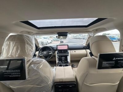 2025 Toyota Land Cruiser GXR 3.5L 6 Cylinder Petrol Engine White Beige SUV