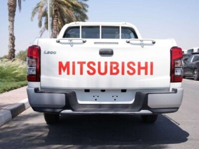 2023 Mitsubishi L200 GL 2.5L 4 Cylinders Double Cab Utility RWD White Grey Pick Up Truck