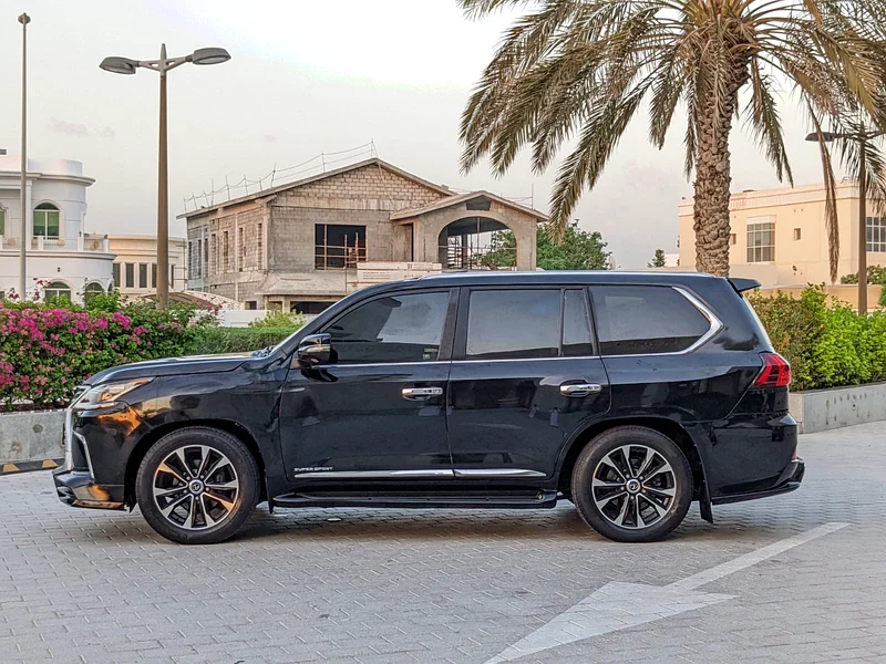 2009 Lexus LX-Series LX 570 Platinum FACELIFTED 2021 Black Brown SUV GCC