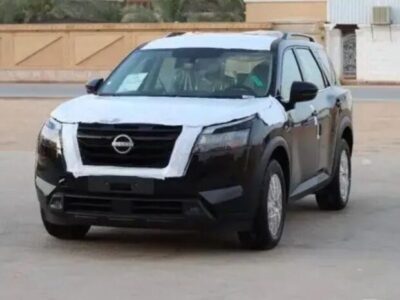 2023 Nissan Pathfinder 3.5 Liters 6 Cylinder Petrol Engine Black SUV 4WD