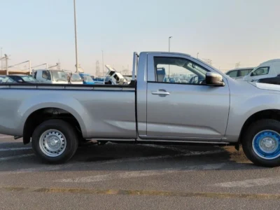 2026 Isuzu DMax 1.9L DIESEL SINGLE CABIN 4 Cylinders Engine Silver Black PickUP