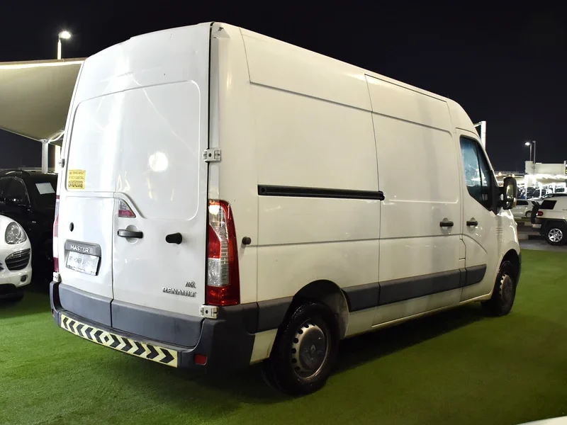 2020 Renault Master Other 4 Cylinder Diesel Engine White Black Van Manual GCC
