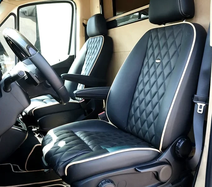 2022 Mercedes-Benz Sprinter Standard 2.0L 4-Cylinder Turbo White Black Van