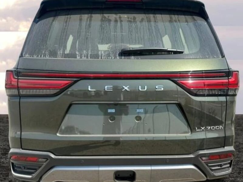 2025 Lexus LX 700h 3.5L 6 Cylinders HYBRID URBAN 10AT Green Red SUV