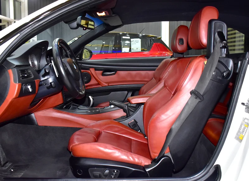 2011 BMW M3 V8 Cylinder Petrol Engine White Red Hard Top Convertible GCC