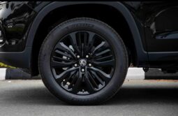 2024 MG RX8 2.0 Litres Turbocharged 4 Cylinder Petrol Engine Black Red SUV