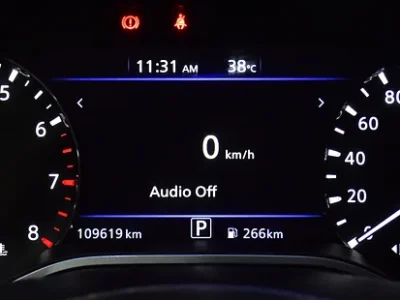 2022 Nissan Xterra Titanium 4 Cylinder Petrol Engine Grey Beige SUV GCC Specs