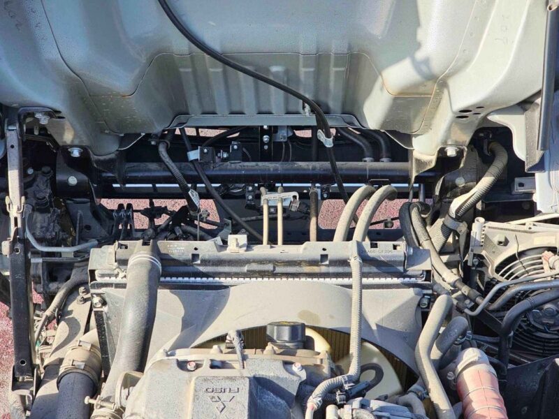 2024 Mitsubishi Fuso Canter CHASSIS EURO 5 3.8L V6 DIESEL AT White Grey Truck GCC Specs