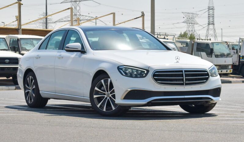 2023 Mercedes-Benz E320 2.0 Litres 4-cylinder Petrol Engine White Beige Sedan RWD