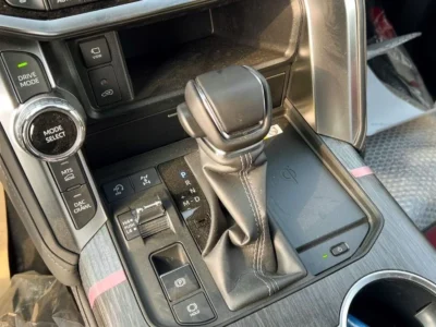 2025 Toyota LC300 VXR 3.3L 6 Cylinder DSL Highest Specification White Black SUV