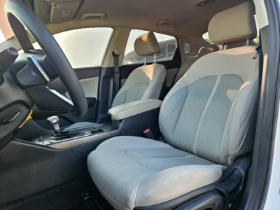 2020 Kia Optima EX Mid 4 Cylinder Petrol Engine White Grey Sedan GCC Specs