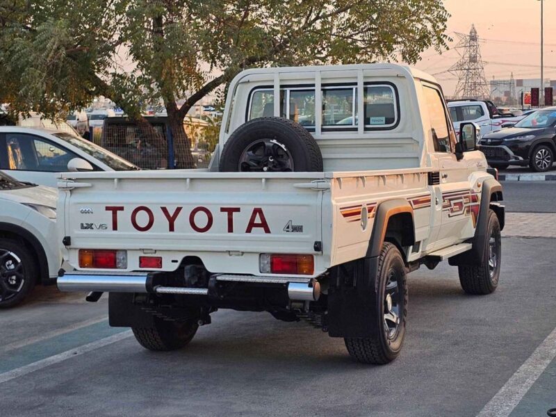 2025 Toyota Land Cruiser Pick Up LX LC79 4.0L V6 PETROL MT White Brown Pickup