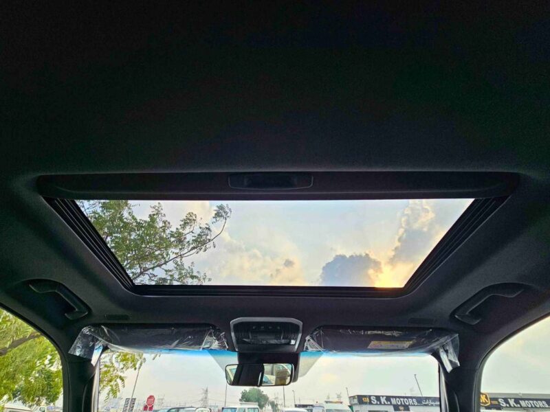 2026 Toyota Land Cruiser GXR HIGH OPTION 4.0L PETROL V6 Black SUV GCC Specs