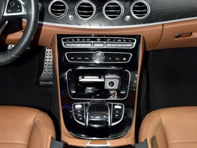 2017 Mercedes-Benz E-Class E400 4Matic 6 Cylinder Petrol Engine White Tan Sedan