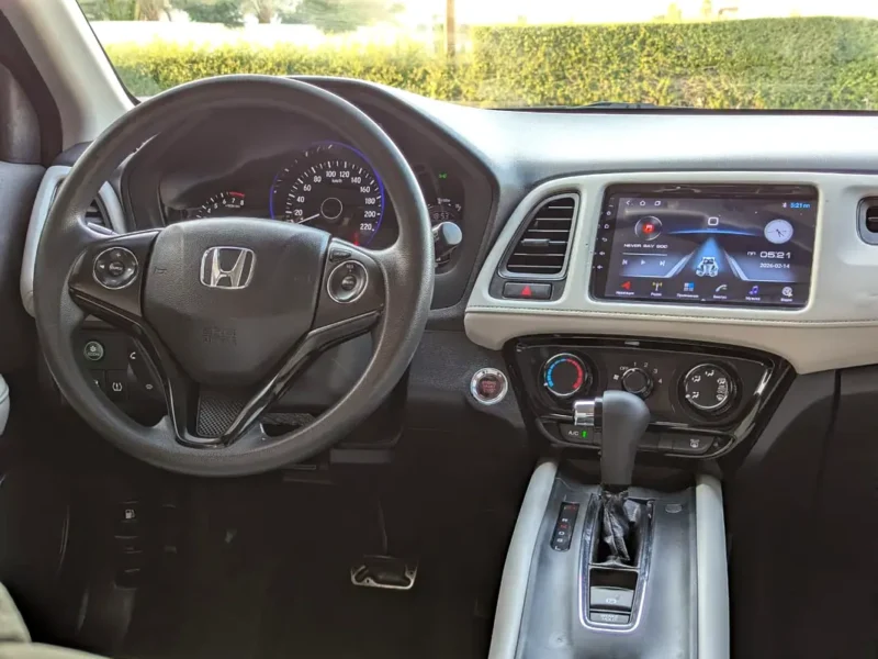 2020 Honda HR-V EX 4 Cylinder Petrol Engine Red White SUV GCC Specs