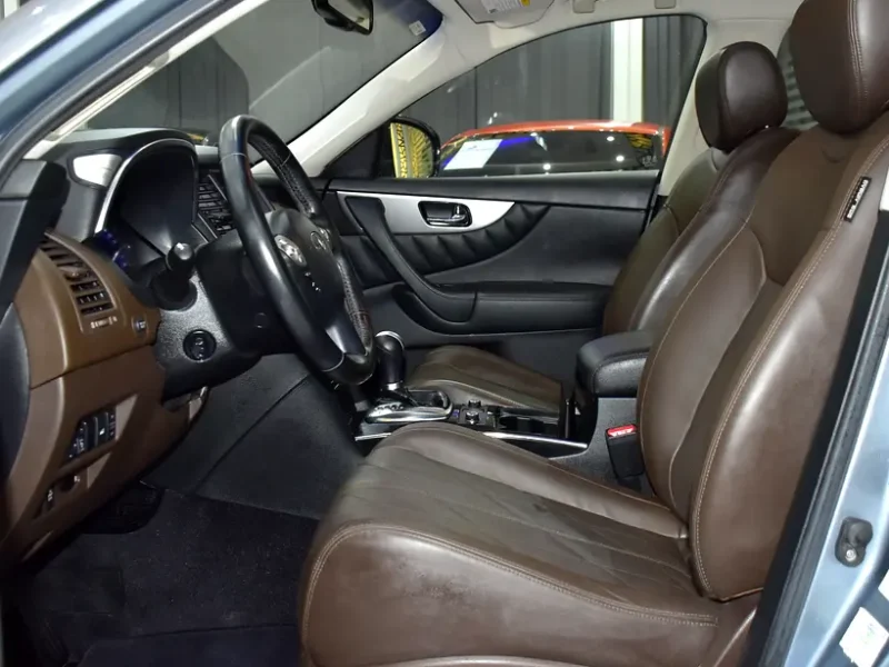 2020 Infiniti QX70 Luxury 6 Cylinder Petrol Engine Silver Brown SUV GCC Specs